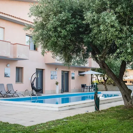 Relais Tra Gli Ulivi *