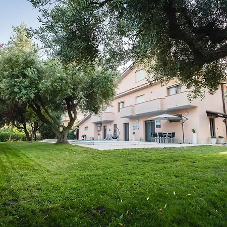 Relais Tra Gli Ulivi *